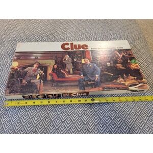 Vintage 1972 Clue Board Game by Parker Brothers - COMPLETE!